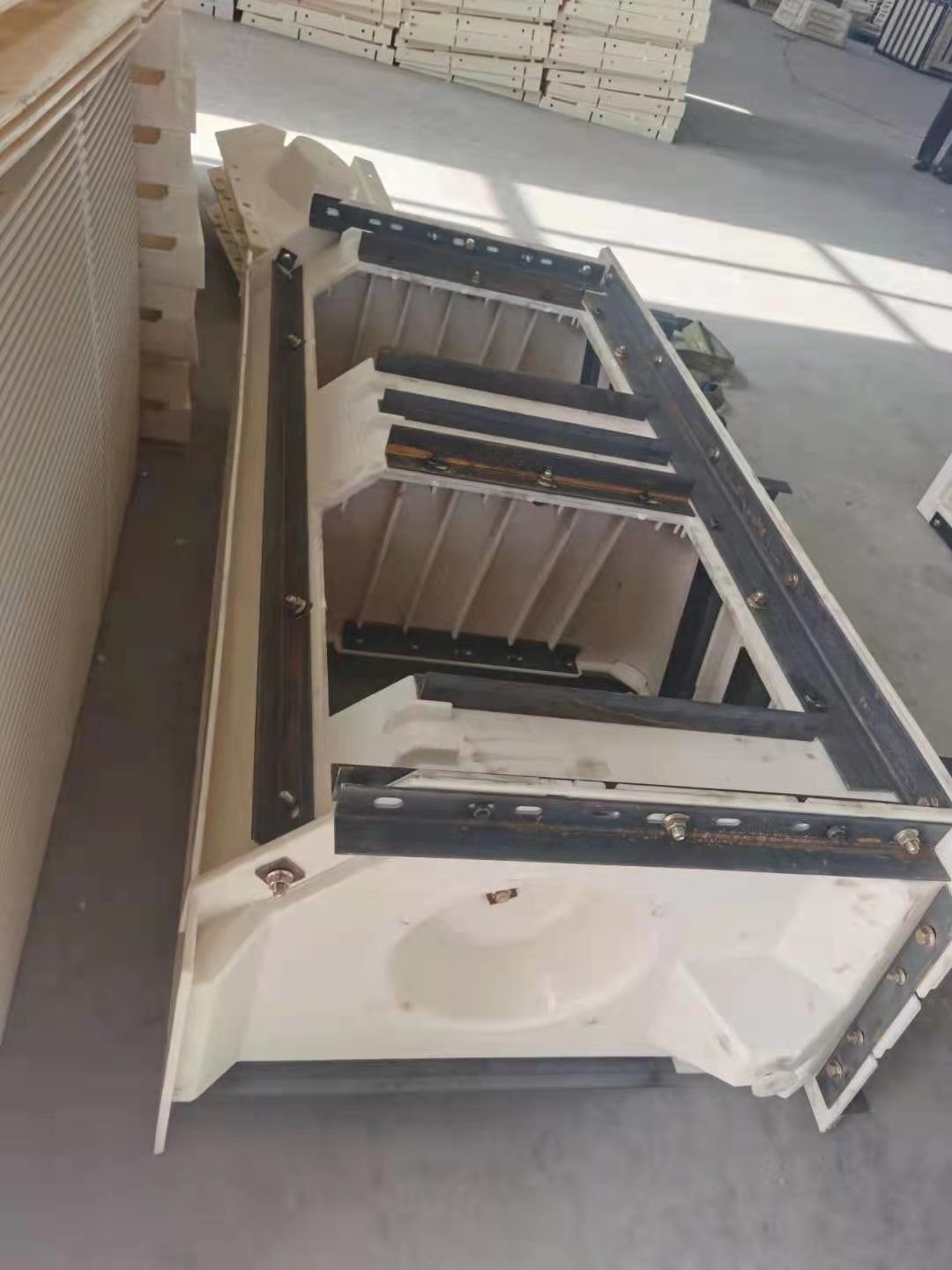 1621205618722592.jpg 護坡模具.jpg