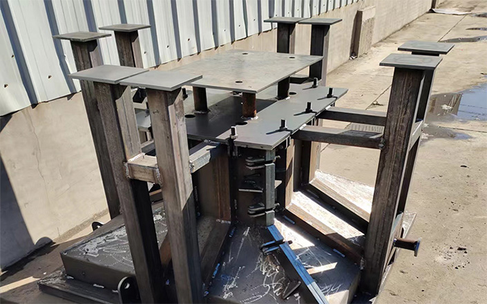 1679959562478880.jpg 基礎墩模具4.jpg